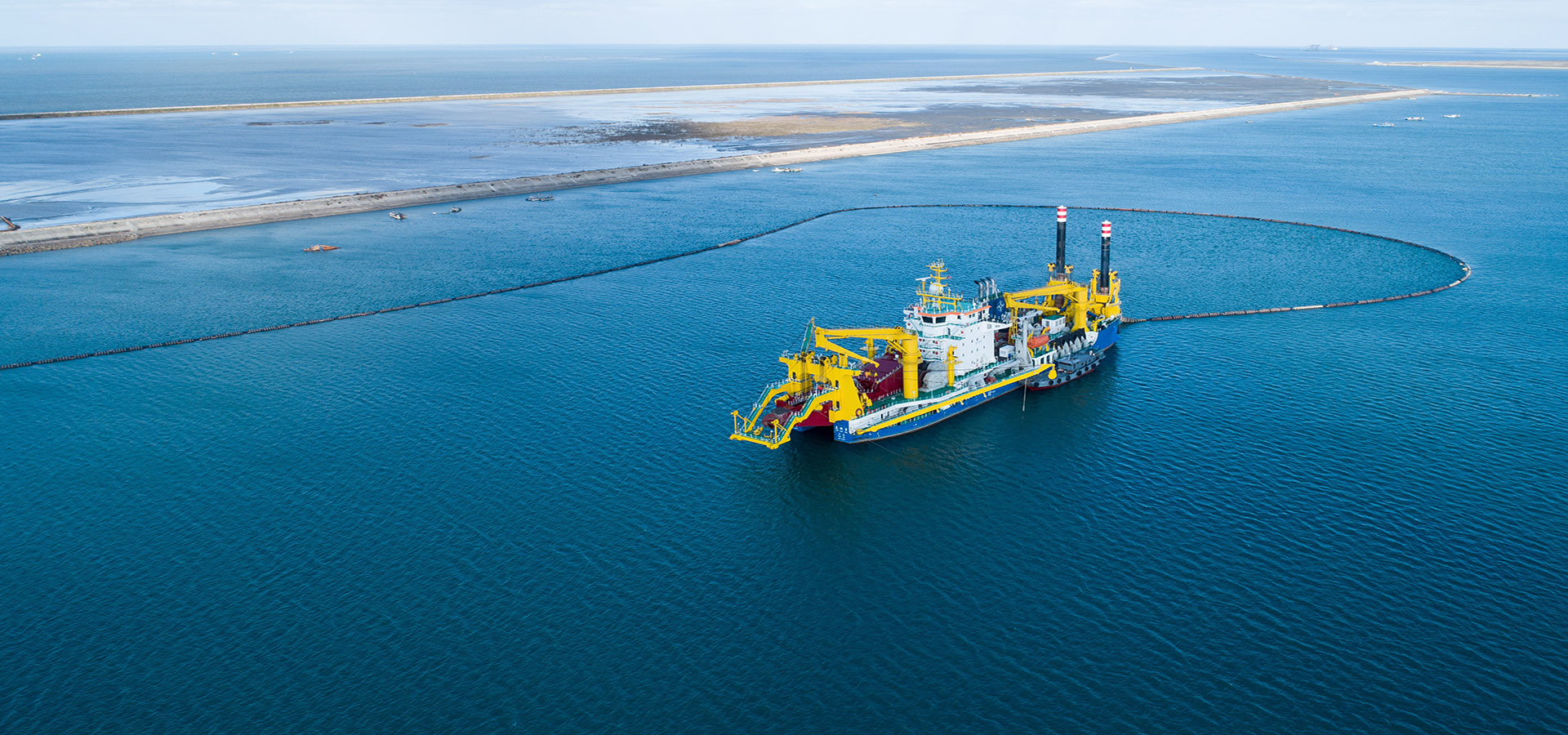 天津龙瀚达船务有限公司